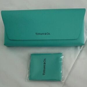 Tiffany & Co. Magnetic Close Leather Glasses Case‎ | NEW